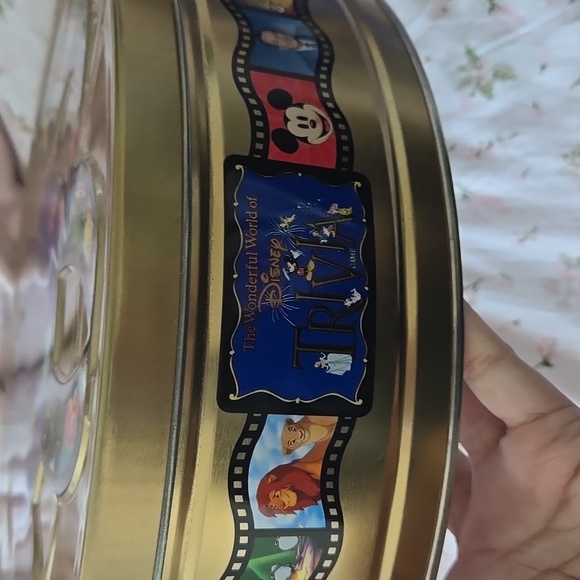Disney Trivia tin set and extra packs - Picture 2 of 10